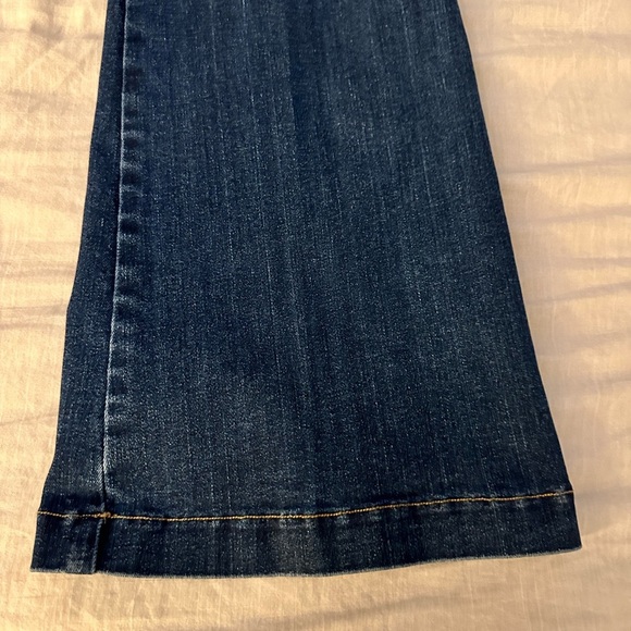 Spanx
Flare High-Rise Stretch Denim Jeans (J2) - Picture 9 of 11